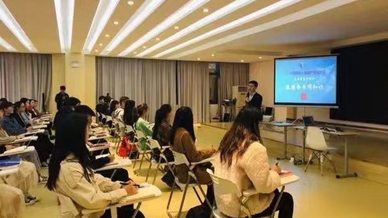 小标题：网络课程加盟代理的常见误区