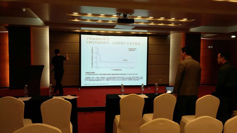 学历提升的收费标准通常由以下几部分构成：