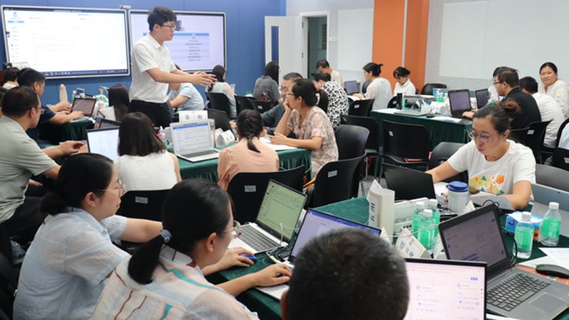 考研面授班：如何选择适合自己的课程？**
